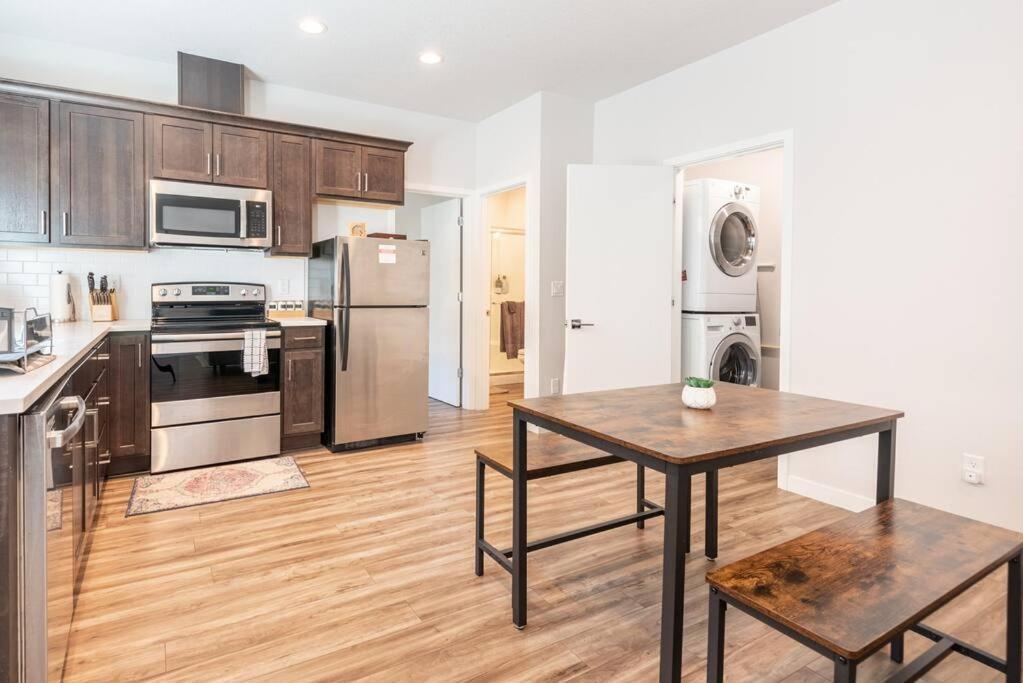 Walkable Apt Next To Restaurants, Bars, And Shops! Портланд Екстериор снимка