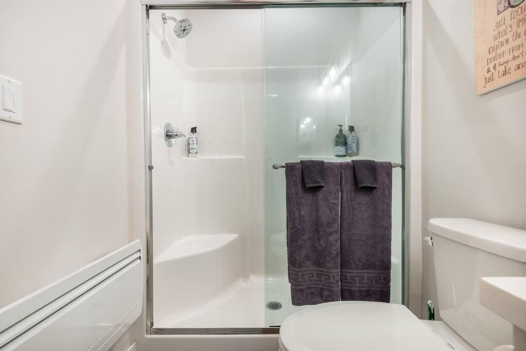 Walkable Apt Next To Restaurants, Bars, And Shops! Портланд Екстериор снимка