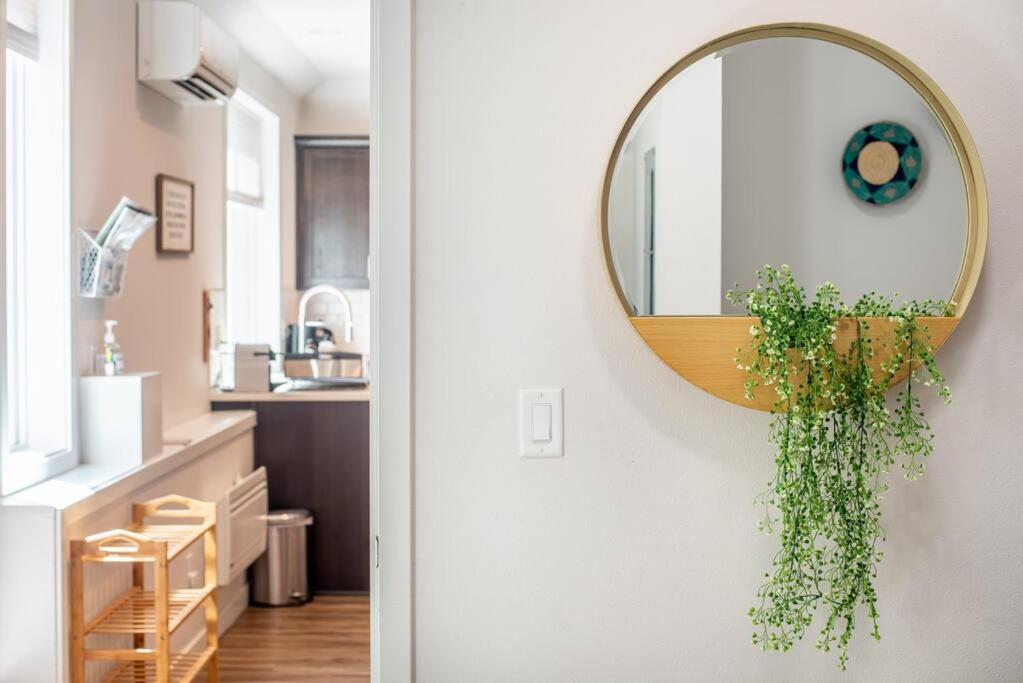 Walkable Apt Next To Restaurants, Bars, And Shops! Портланд Екстериор снимка