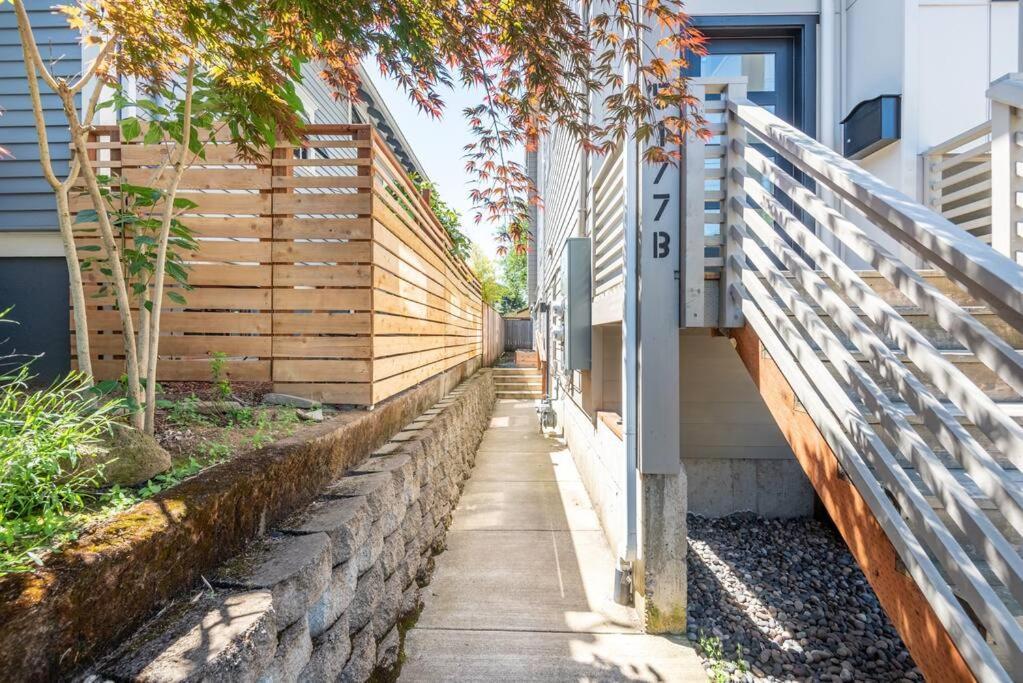 Walkable Apt Next To Restaurants, Bars, And Shops! Портланд Екстериор снимка