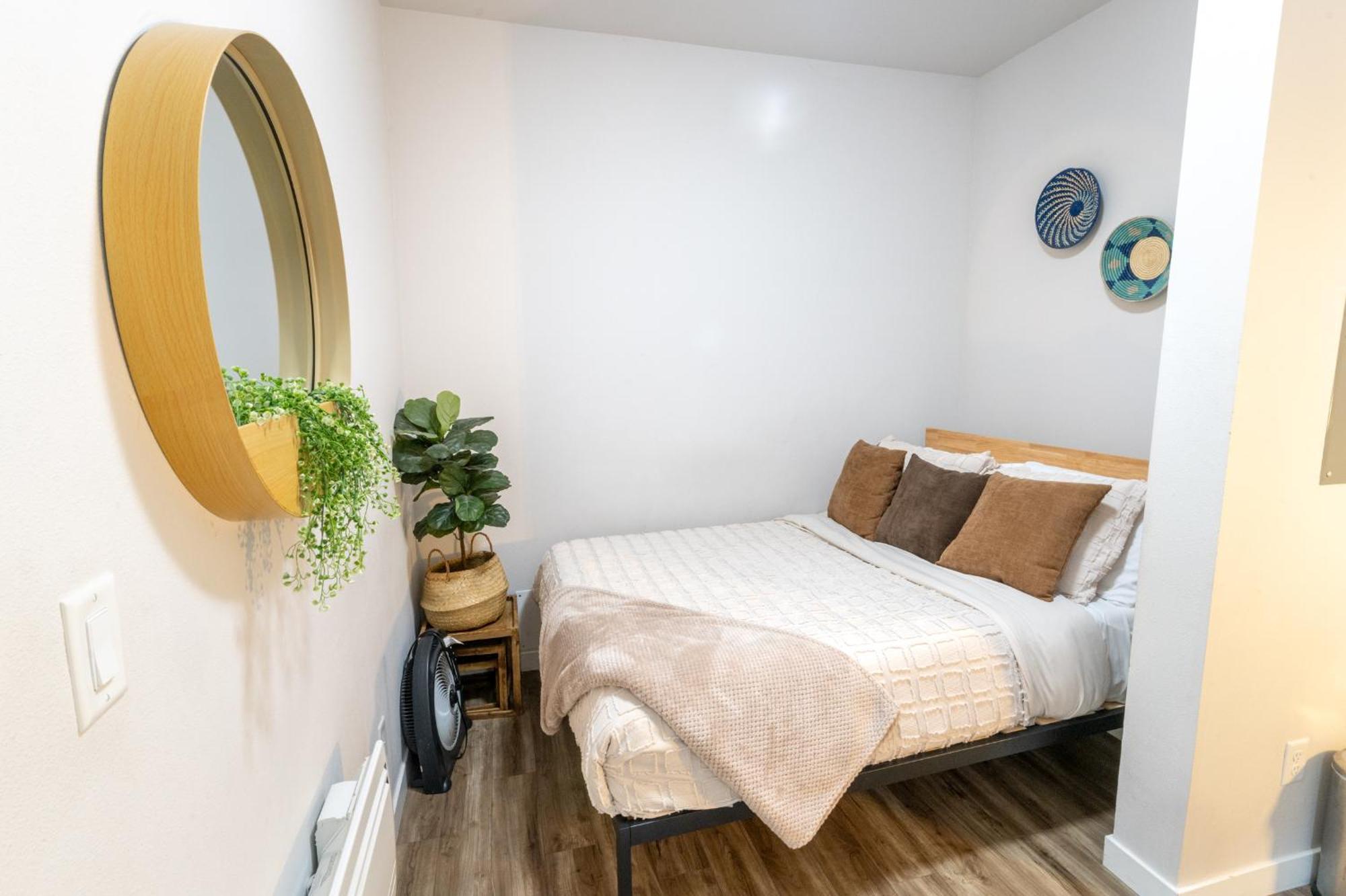Walkable Apt Next To Restaurants, Bars, And Shops! Портланд Екстериор снимка