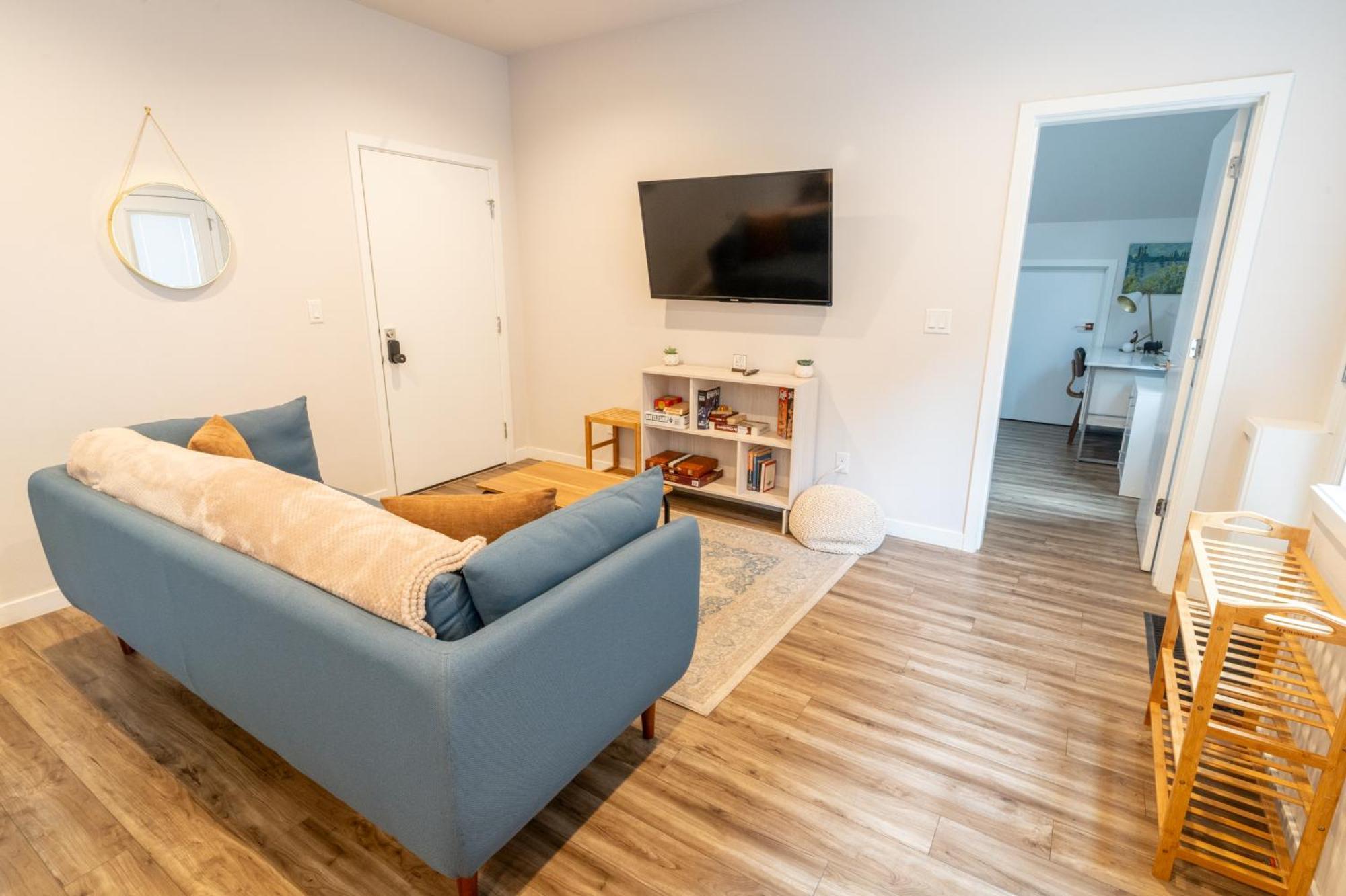 Walkable Apt Next To Restaurants, Bars, And Shops! Портланд Екстериор снимка