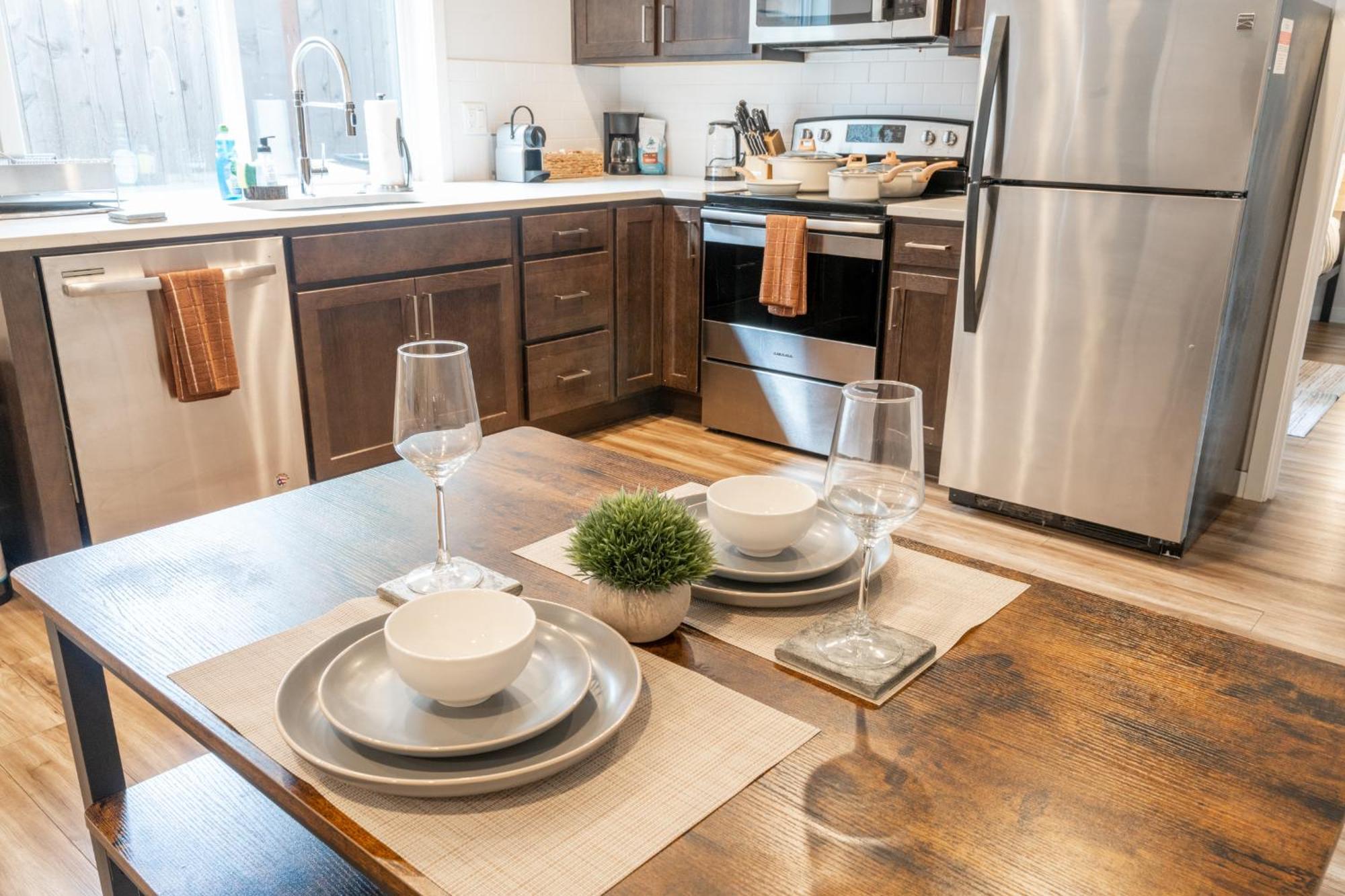 Walkable Apt Next To Restaurants, Bars, And Shops! Портланд Екстериор снимка
