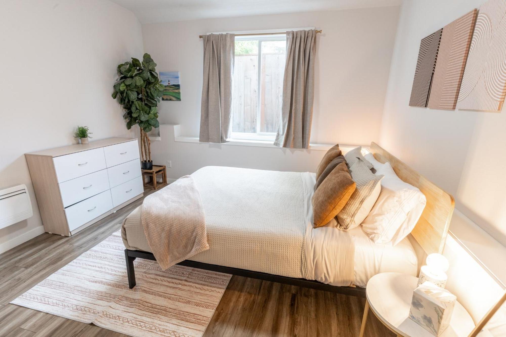 Walkable Apt Next To Restaurants, Bars, And Shops! Портланд Екстериор снимка