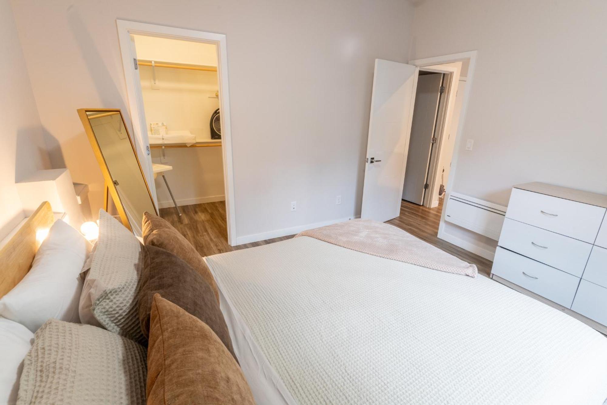 Walkable Apt Next To Restaurants, Bars, And Shops! Портланд Екстериор снимка
